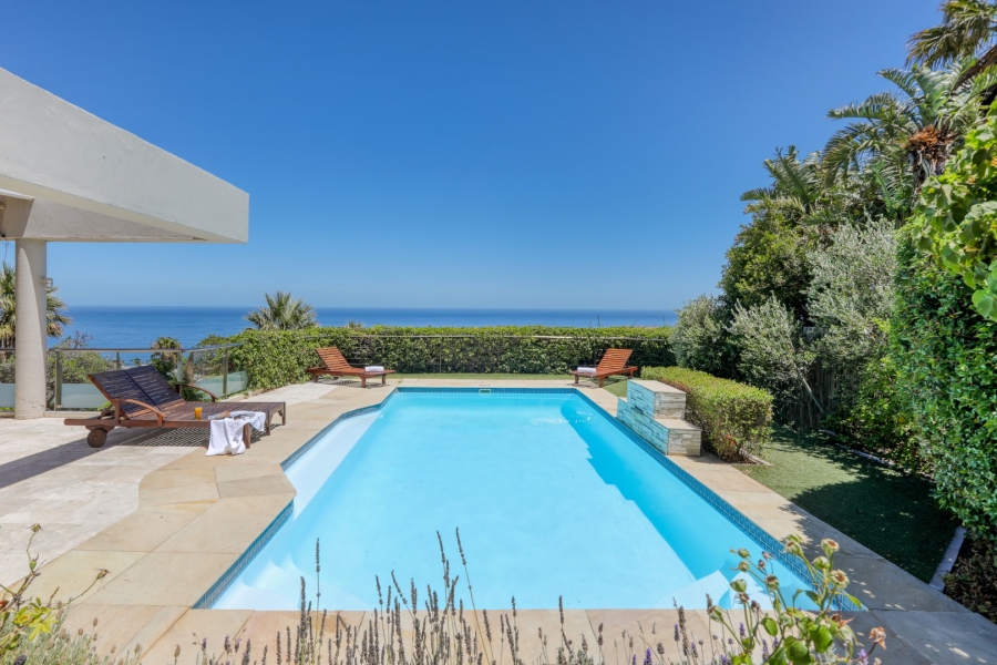 To Let 4 Bedroom Property for Rent in Bakoven Western Cape